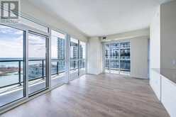 2205 - 38 ANNIE CRAIG DRIVE | Toronto Ontario | Slide Image Nine