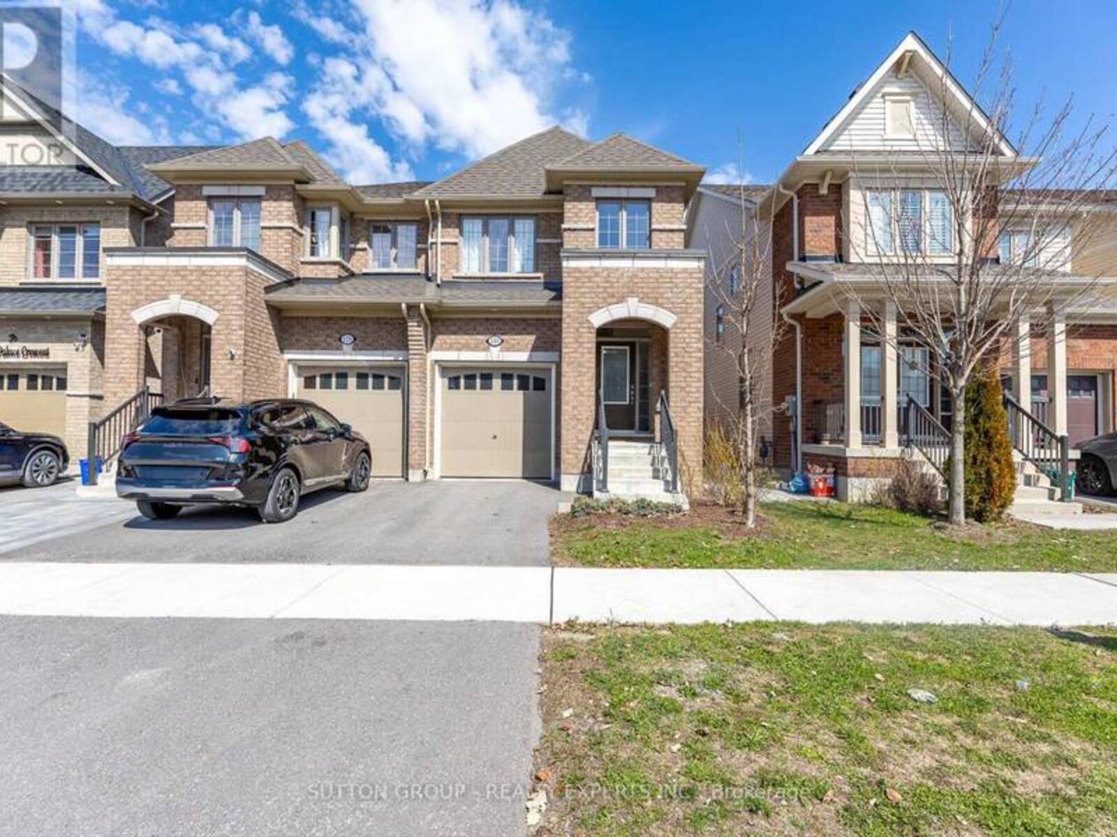 130 ICE PALACE CRESCENT, Oshawa, Ontario L1H 7K4