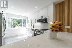 206 RICHARD AVENUE | Newmarket Ontario | Slide Image Nineteen