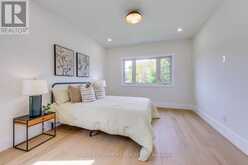 1411 MOUNTAIN GROVE AVENUE | Burlington Ontario | Slide Image Thirty-three
