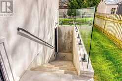 1411 MOUNTAIN GROVE AVENUE | Burlington Ontario | Slide Image Fifty