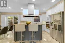 1305 MONKS PASSAGE | Oakville Ontario | Slide Image Seventeen