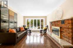 1305 MONKS PASSAGE | Oakville Ontario | Slide Image Twenty-three