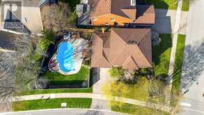 1305 MONKS PASSAGE | Oakville Ontario | Slide Image Six