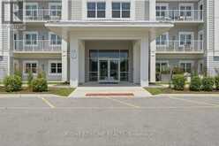 #311 - 100 THE PROMENADE | Port Stanley Ontario | Slide Image Ten
