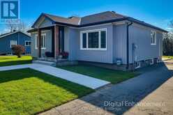 355 RIDGE ROAD W | Grimsby Ontario | Slide Image Three