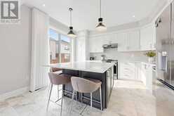 476 KENNEDY CIRCLE W | Milton Ontario | Slide Image Eight