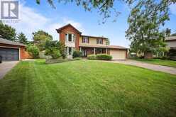 8 NOMAD COURT | Grimsby Ontario | Slide Image Three