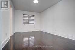619 FERNBANK ROAD | Newmarket Ontario | Slide Image Thirty-six