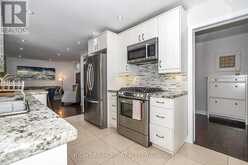 56 PENWICK CRESCENT | Richmond Hill Ontario | Slide Image Nine