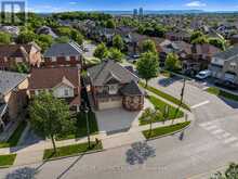901 BENNETT BOULEVARD | Milton Ontario | Slide Image Four