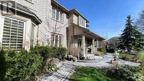 75 BOXWOOD CRESCENT | Markham Ontario | Slide Image Four