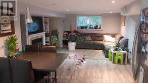 4 WENDY WAY | Richmond Hill Ontario | Slide Image Twelve