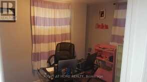 4 WENDY WAY | Richmond Hill Ontario | Slide Image Sixteen