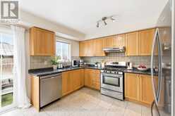 35 VENTURA LANE | Ajax Ontario | Slide Image Eight