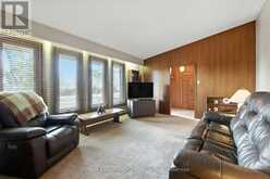 515 TRINITY CHURCH ROAD | Hamilton Ontario | Slide Image Nine