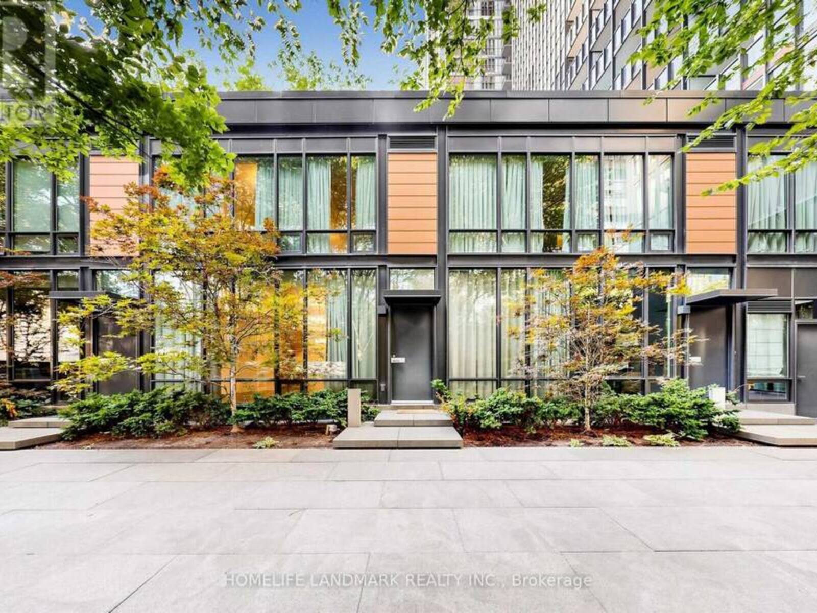 TH03 - 110 CHARLES STREET E, Toronto, Ontario M4Y 1T5
