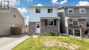 424 CHALEUR AVENUE | Oshawa Ontario | Slide Image One