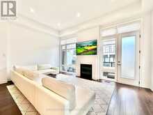 300 KING ROAD | Richmond Hill Ontario | Slide Image Eleven