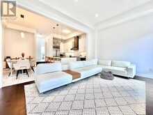 300 KING ROAD | Richmond Hill Ontario | Slide Image Twelve