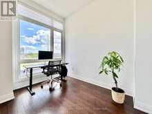 300 KING ROAD | Richmond Hill Ontario | Slide Image Twenty