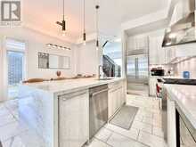 300 KING ROAD | Richmond Hill Ontario | Slide Image Five