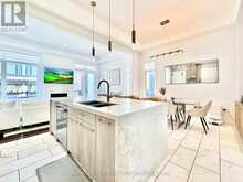 300 KING ROAD | Richmond Hill Ontario | Slide Image Seven