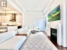 300 KING ROAD | Richmond Hill Ontario | Slide Image Nine