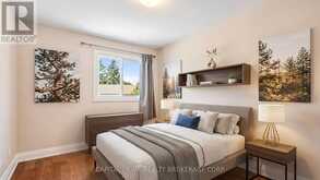 36 - 250 BRIDLETOWNE CIRCLE | Toronto Ontario | Slide Image Thirteen