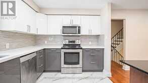 36 - 250 BRIDLETOWNE CIRCLE | Toronto Ontario | Slide Image Two