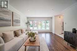 4 QUINCY CRESCENT | Toronto Ontario | Slide Image Nine
