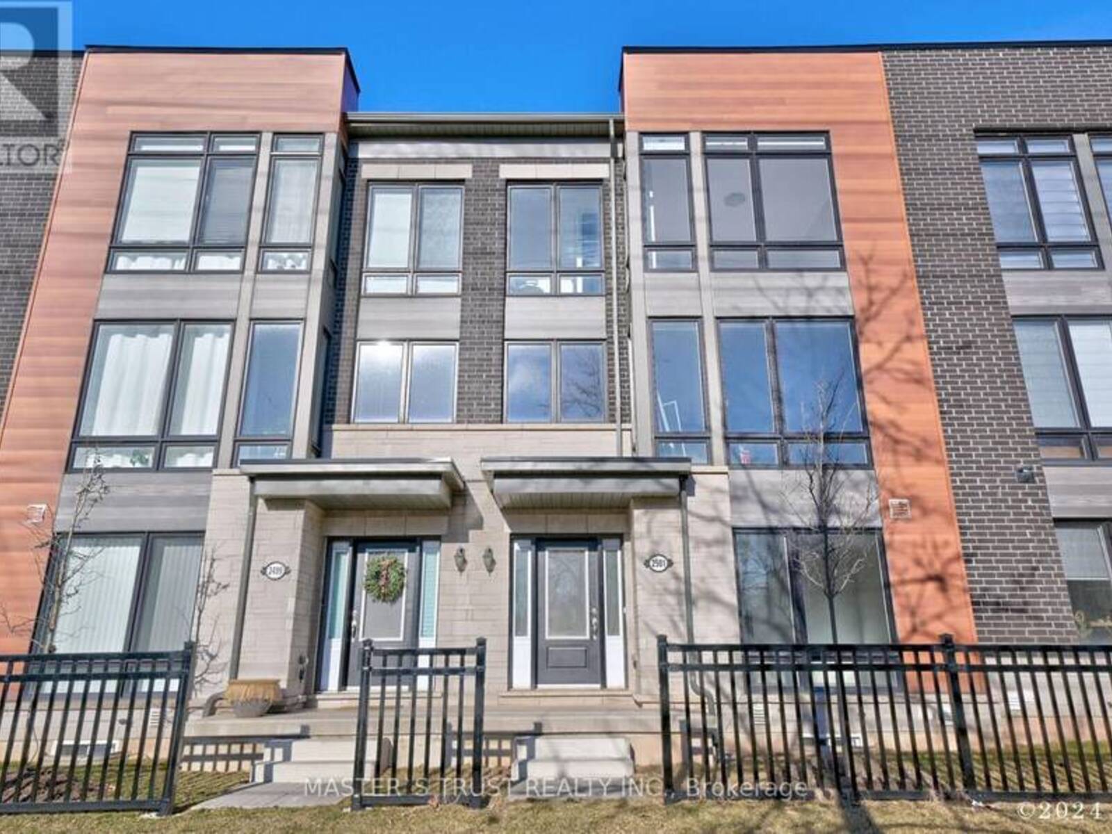 2501 LITTLEFIELD CRESCENT, Oakville, Ontario L6M 5L9