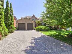 14 MCGEE CRESCENT Aurora Ontario, L4G 6L8