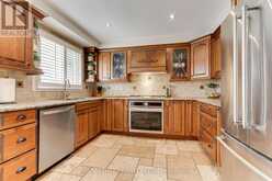 14 MCGEE CRESCENT | Aurora Ontario | Slide Image Ten