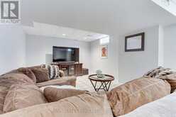 14 MCGEE CRESCENT | Aurora Ontario | Slide Image Thirty-two