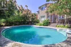 14 MCGEE CRESCENT | Aurora Ontario | Slide Image Thirty-eight