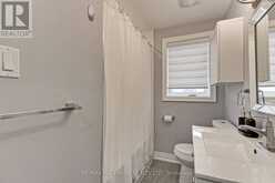 13 PATRICK DRIVE | Aurora Ontario | Slide Image Thirty-one