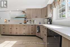 9043 RIDGE ROAD | Niagara Falls Ontario | Slide Image Thirteen
