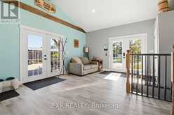 9043 RIDGE ROAD | Niagara Falls Ontario | Slide Image Three