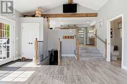 9043 RIDGE ROAD | Niagara Falls Ontario | Slide Image Six