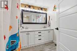 9043 RIDGE ROAD | Niagara Falls Ontario | Slide Image Nine