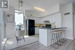 1404 - 60 DISERA DRIVE | Vaughan Ontario | Slide Image Thirteen