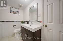 8 BROOKLYN CRESCENT | Markham Ontario | Slide Image Eighteen