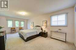 8 BROOKLYN CRESCENT | Markham Ontario | Slide Image Twenty-two