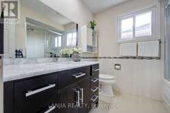 8 BROOKLYN CRESCENT | Markham Ontario | Slide Image Twenty-eight
