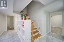 8 BROOKLYN CRESCENT | Markham Ontario | Slide Image Thirty-two