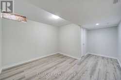 8 BROOKLYN CRESCENT | Markham Ontario | Slide Image Thirty-five