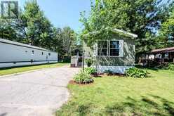 23 GEORGIAN GLEN DRIVE | Wasaga Beach Ontario | Slide Image Three