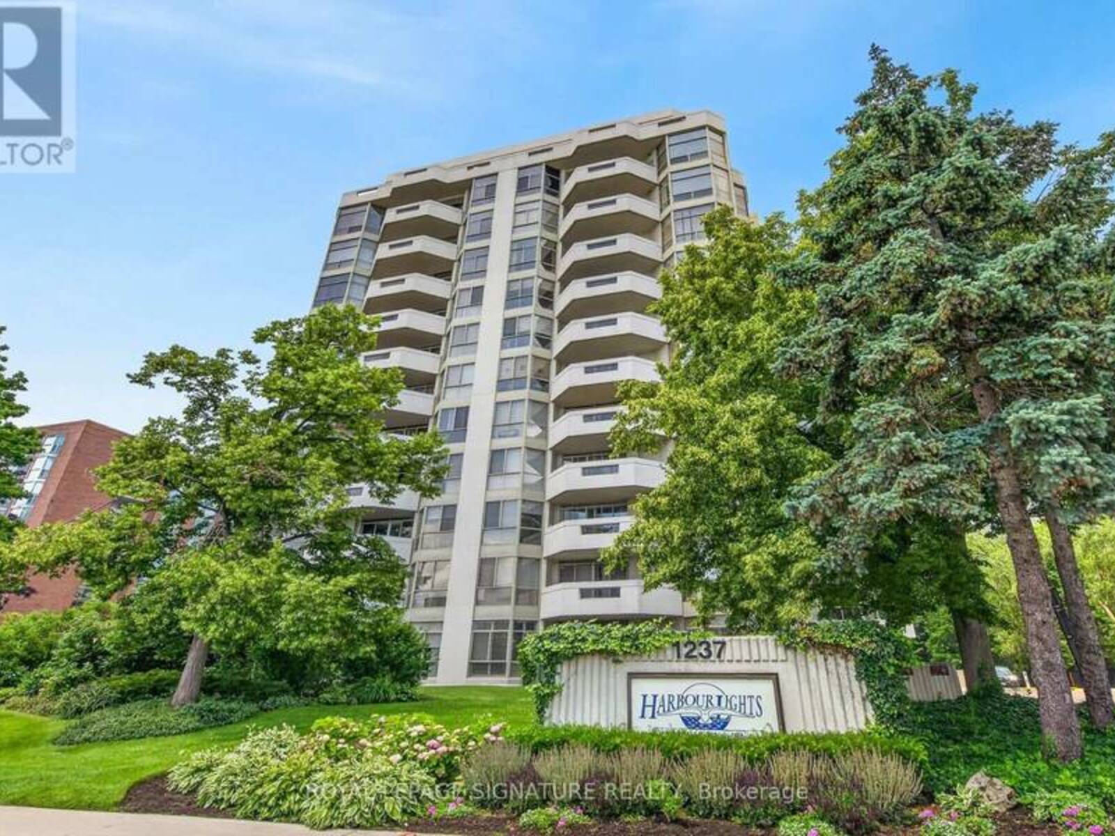 405 - 1237 NORTH SHORE BOULEVARD E, Burlington, Ontario L7S 2H8