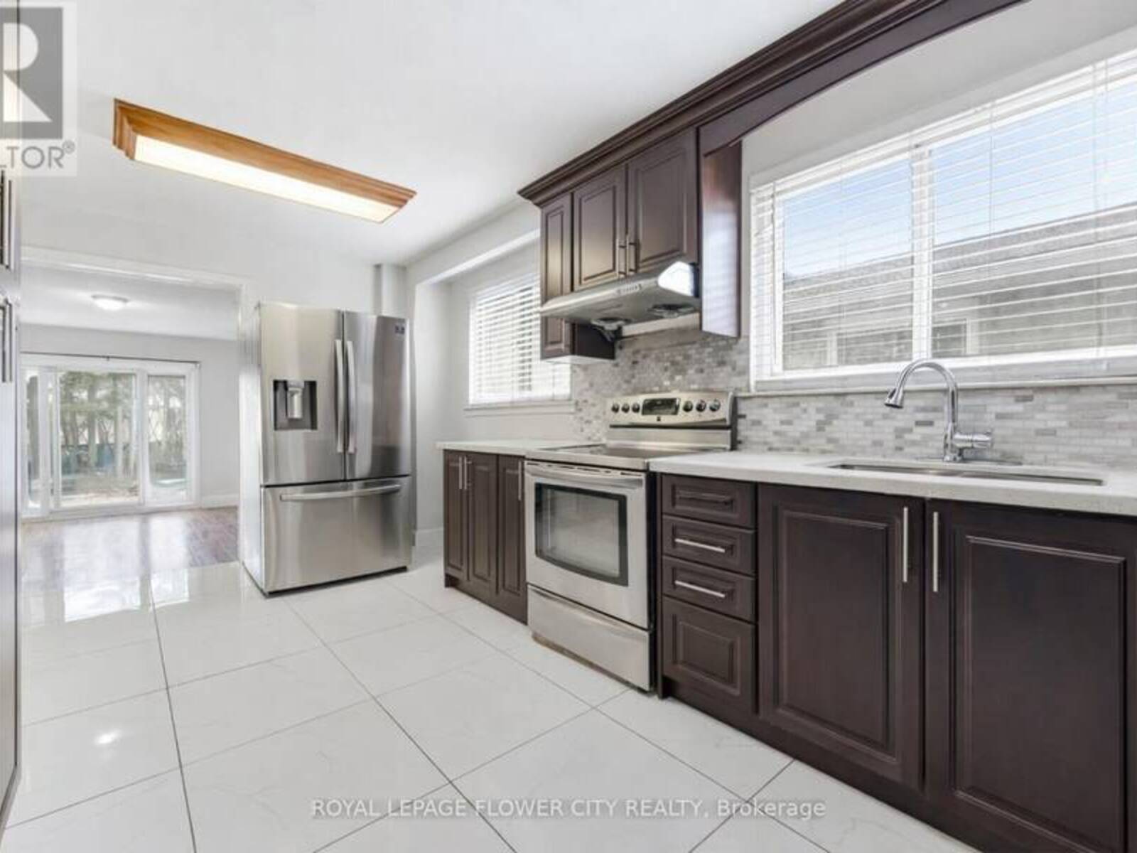 3027 CORAL DRIVE, Mississauga, Ontario L4T 1Z2